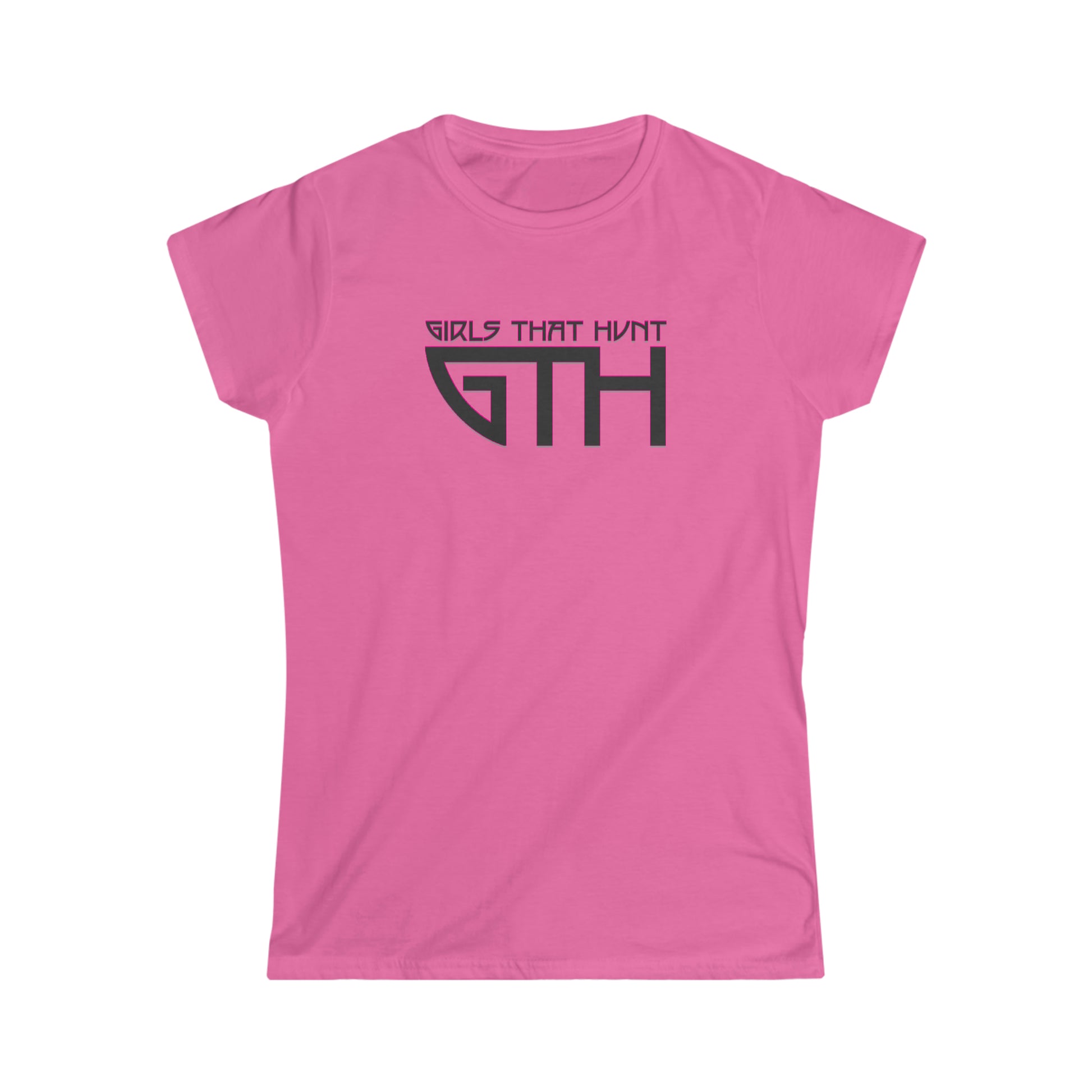 Girls That Hunt Tee - Pink - Celebrating women hunters in style